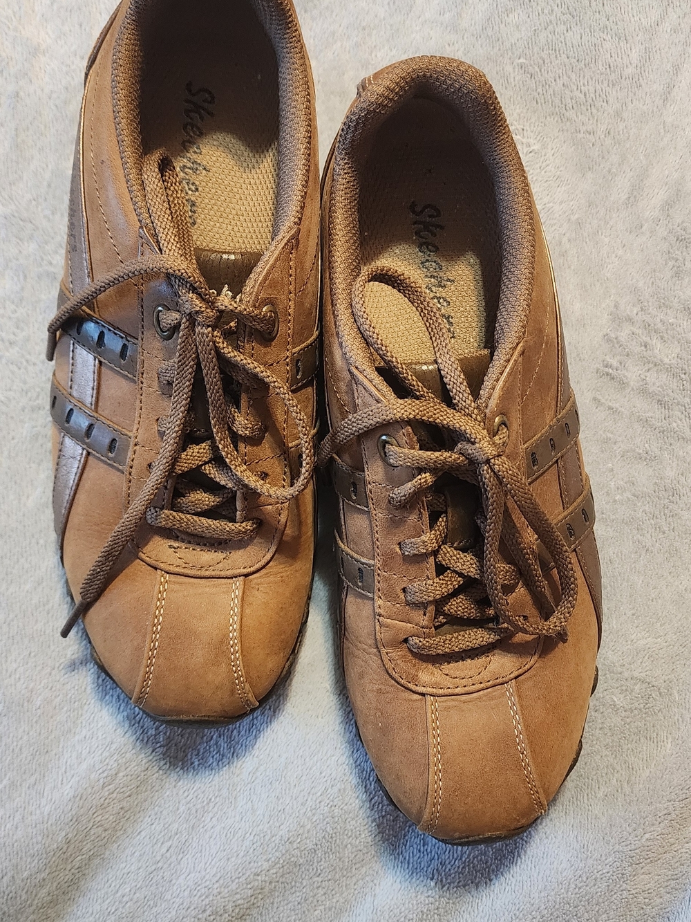 Skechers Women’s Brown Lace-Up Sneakers